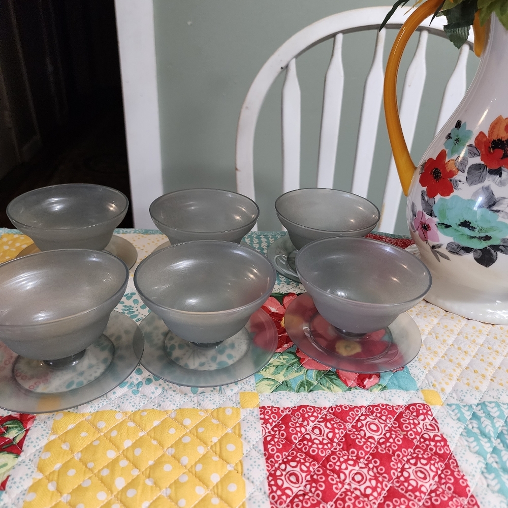 VintageTupperware Dessert Cups